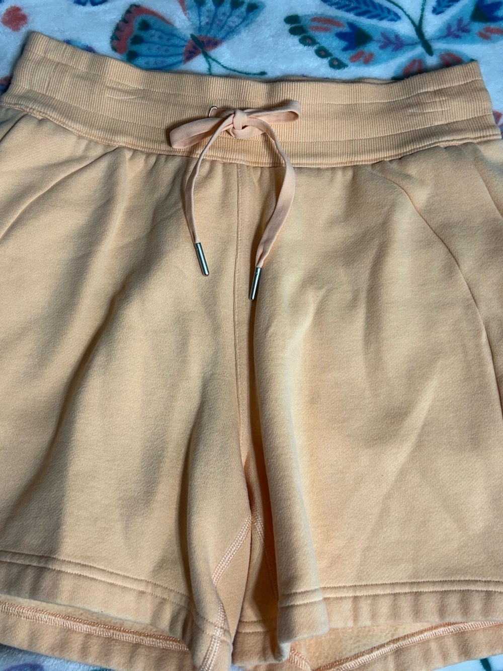 lululemon athletica Peach Drawstring Women’s Shorts